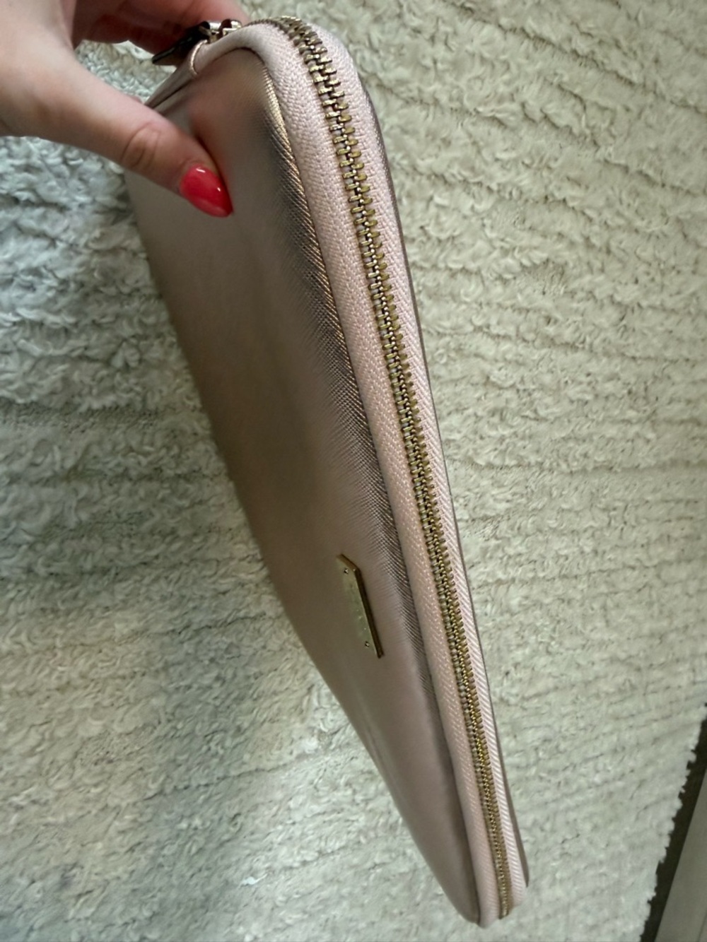 Kate Spade MacBook/Laptop Case in Rose Gold - Picture 3 of 4